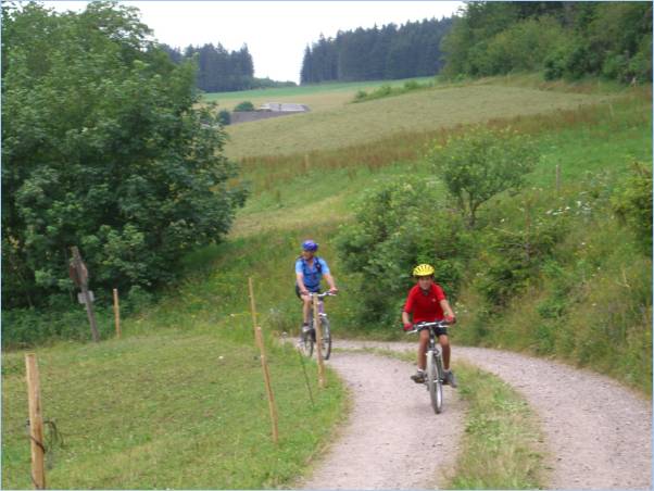 Bike Tour 06 060